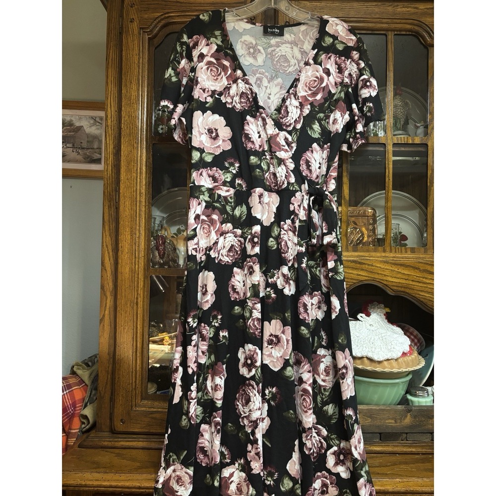 By & By Women's Black Floral Soft Knit‎ Dress Hi Low Size Medium Romantic Fairy
